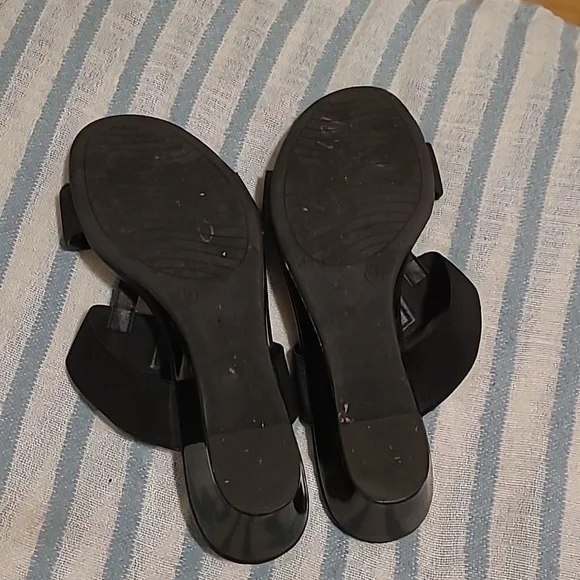 Pesaro Black Sandals - Picture 3 of 3